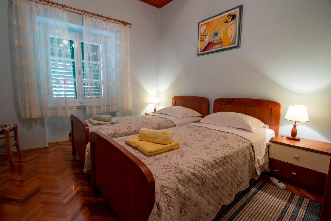 Apartman Ivan Drniš 外观 照片