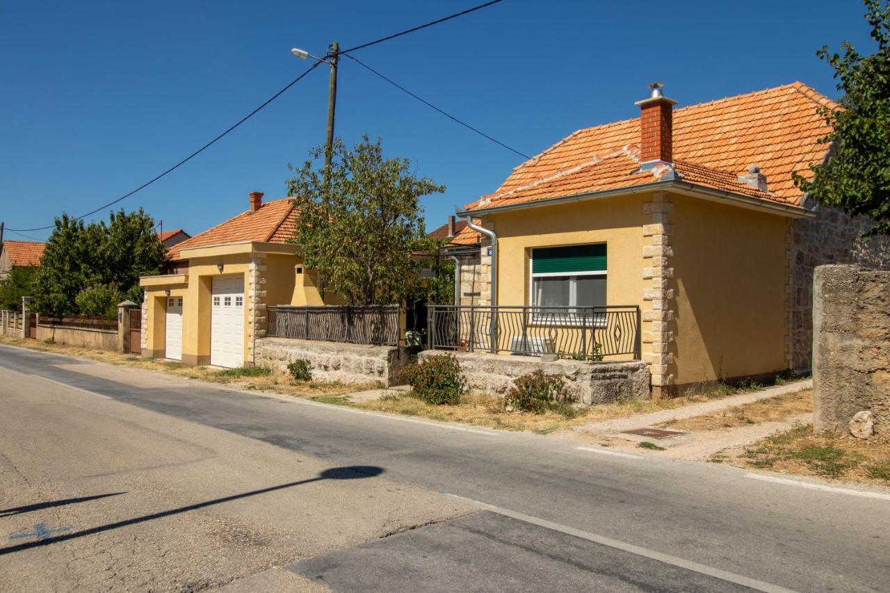 Apartman Ivan Drniš 外观 照片