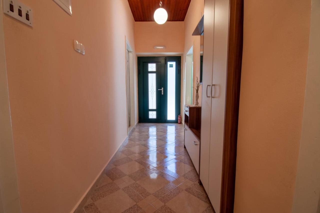 Apartman Ivan Drniš 外观 照片